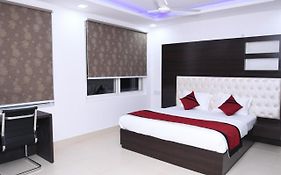 Tiger Den Club And Resort