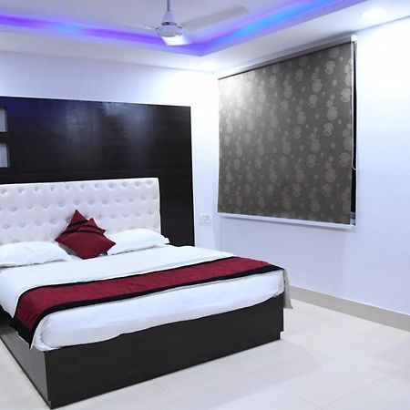 Tiger Den Club & Resort Palia Kalan Exterior photo